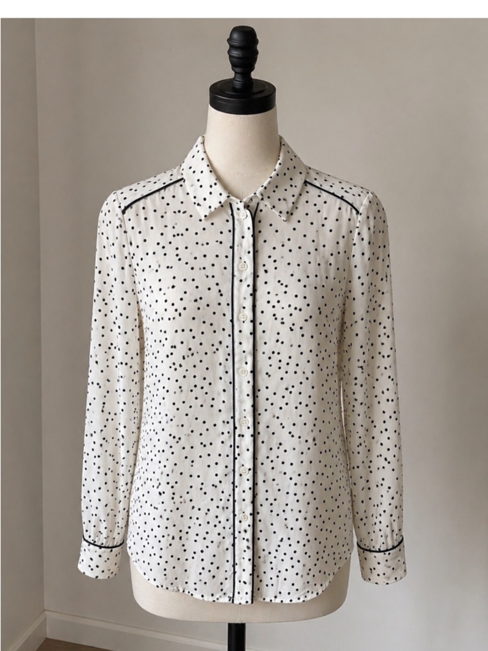 Who What Wear White with Black Polka Dots Button Front Blouse